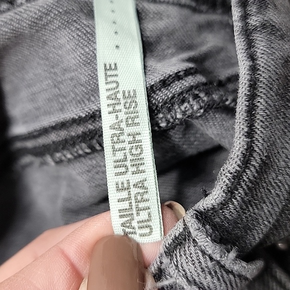 Garage, Size 0 Washed Black Ultra High Rise Jeans. - Picture 8 of 12